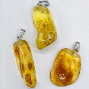 Amber tumbled pendant